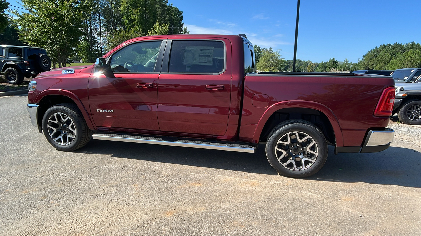 2025 Ram 1500 Laramie 8