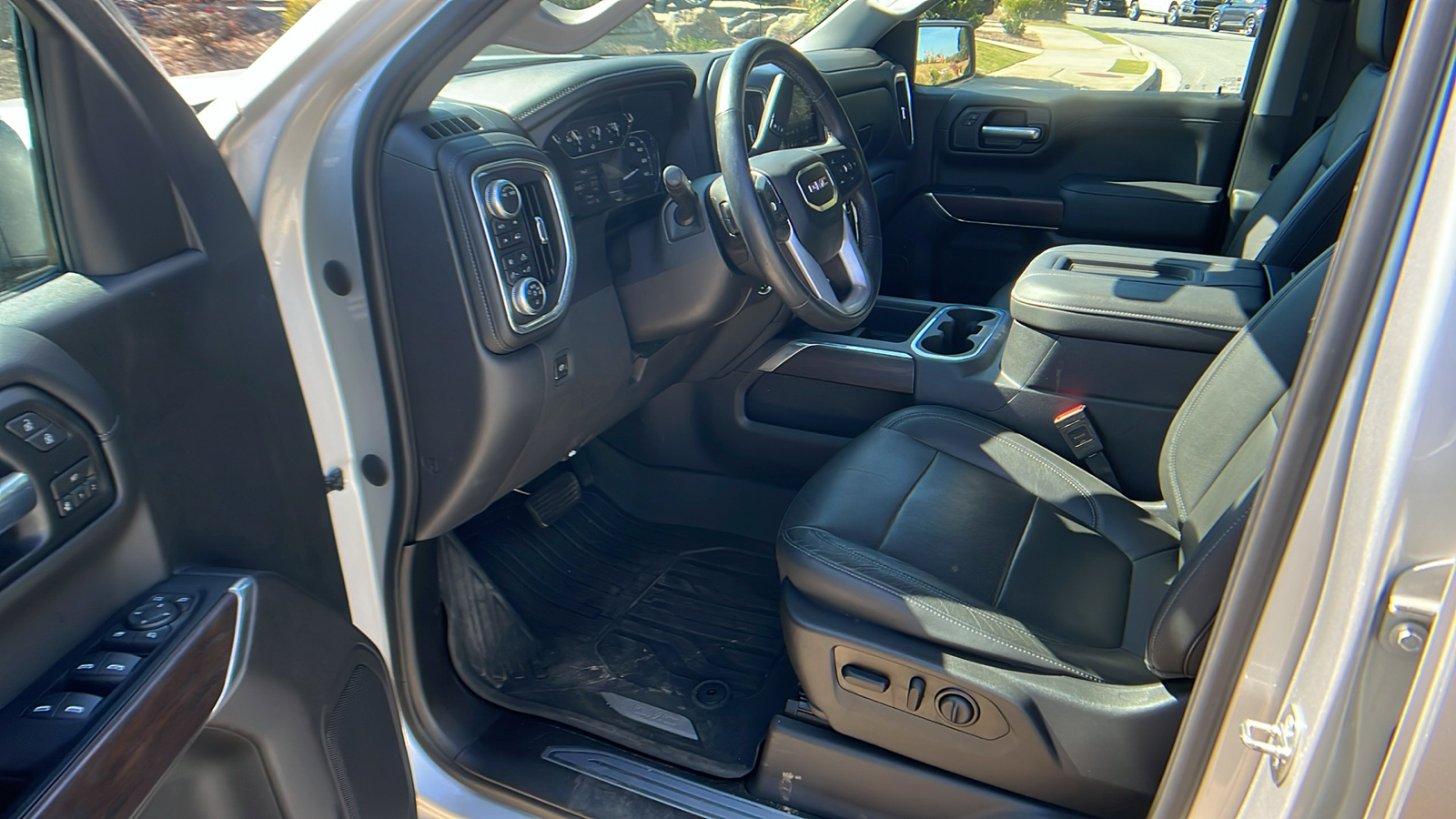 2020 GMC Sierra 1500 SLT 12