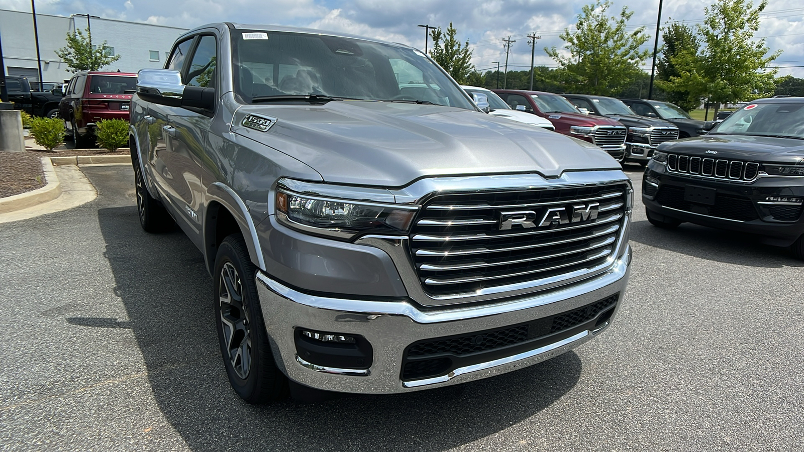 2025 Ram 1500 Laramie 3