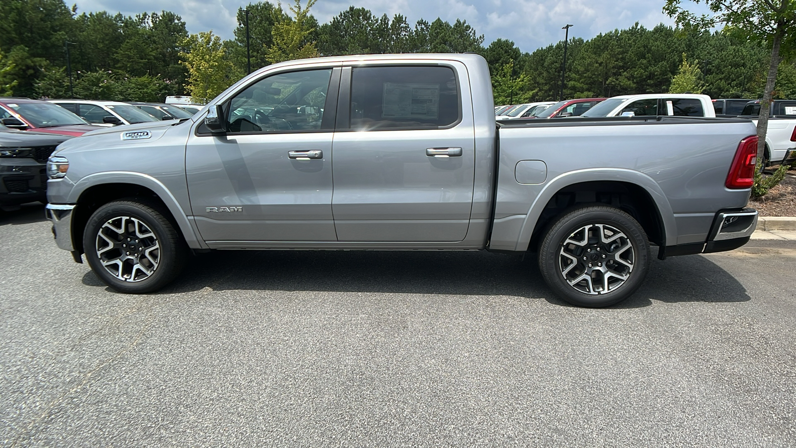 2025 Ram 1500 Laramie 8