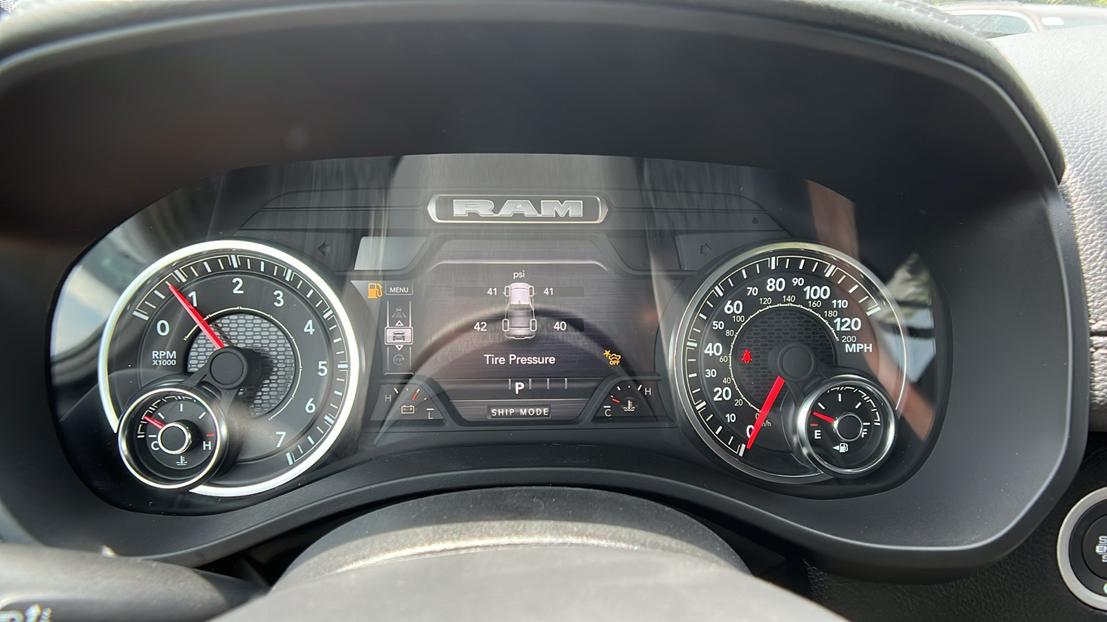 2025 Ram 1500 Laramie 19