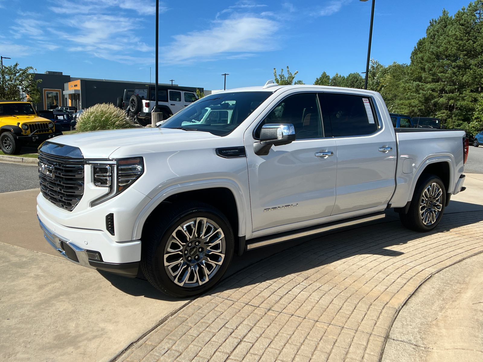 2023 GMC Sierra 1500 Denali Ultimate 1