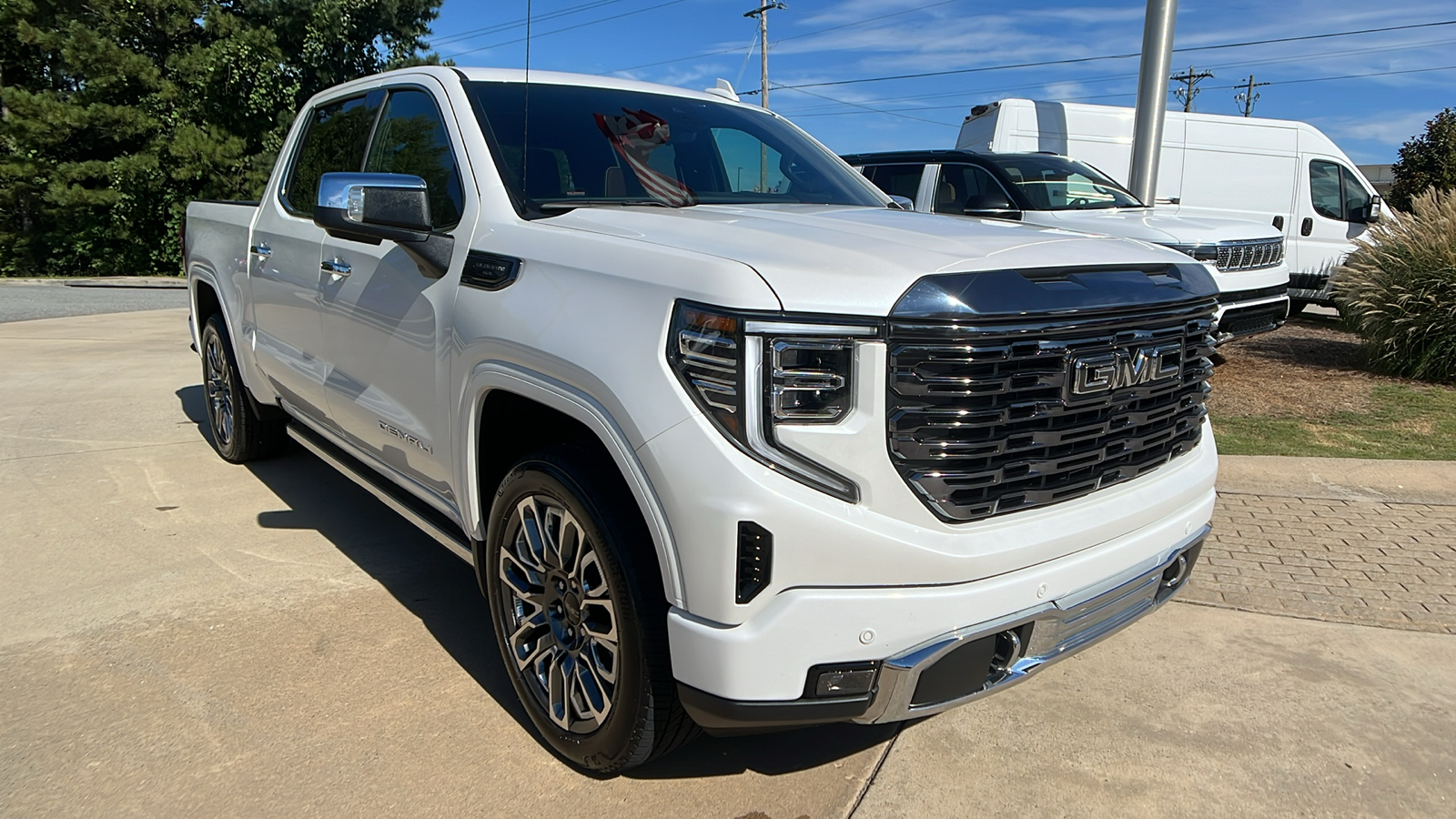 2023 GMC Sierra 1500 Denali Ultimate 3