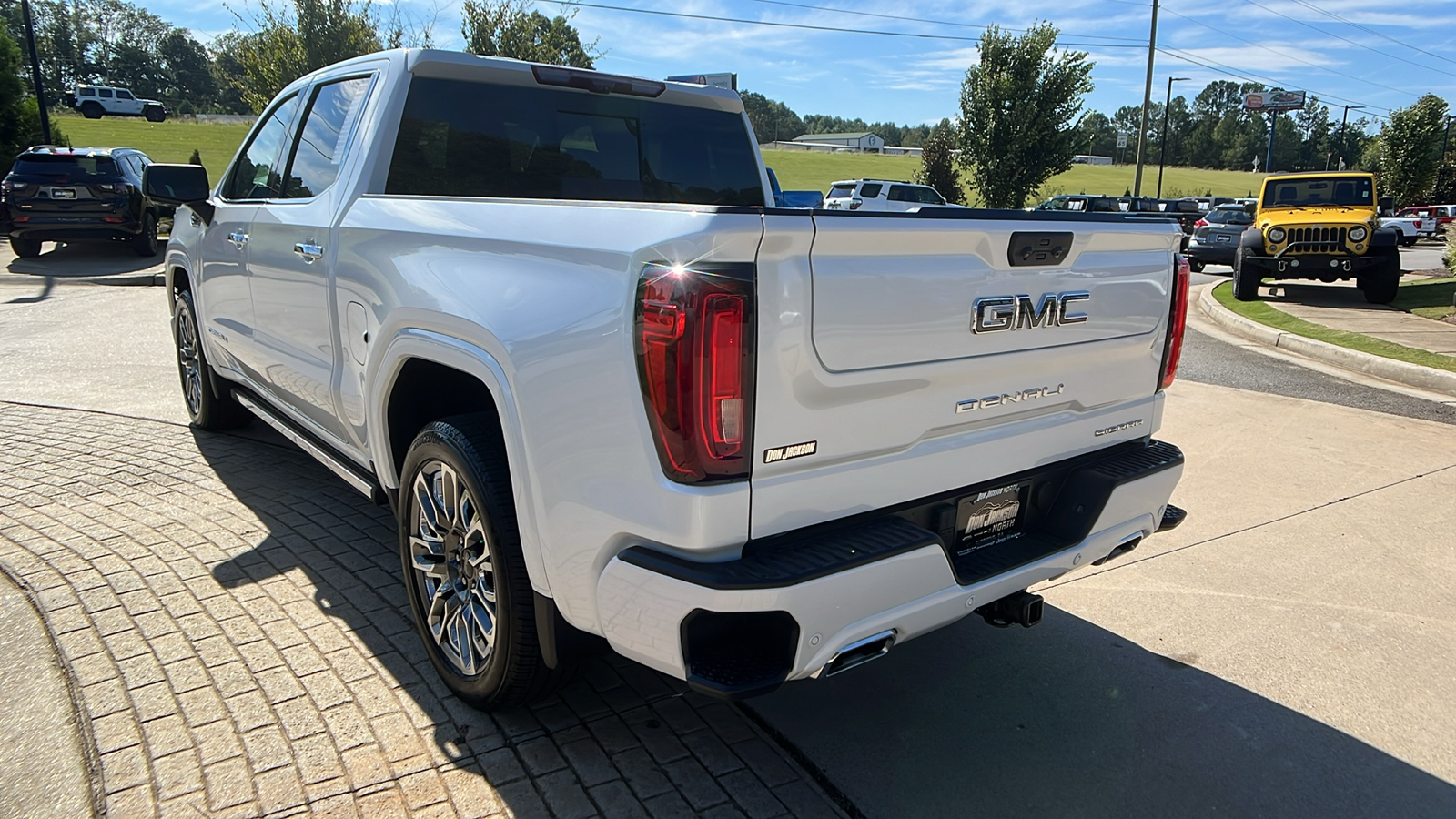 2023 GMC Sierra 1500 Denali Ultimate 7