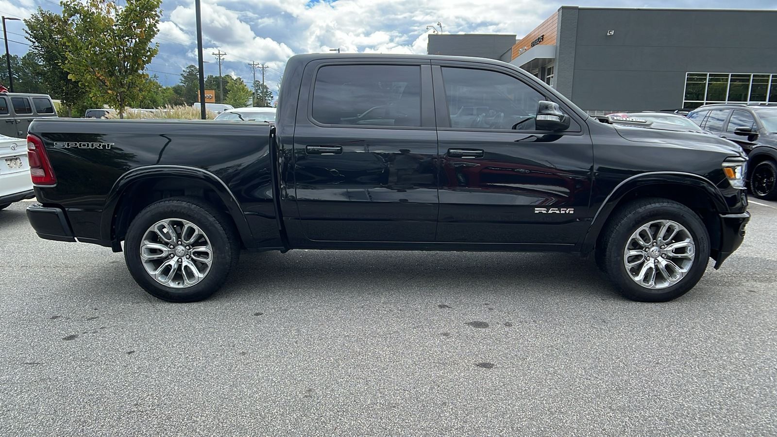 2022 Ram 1500 Laramie 4