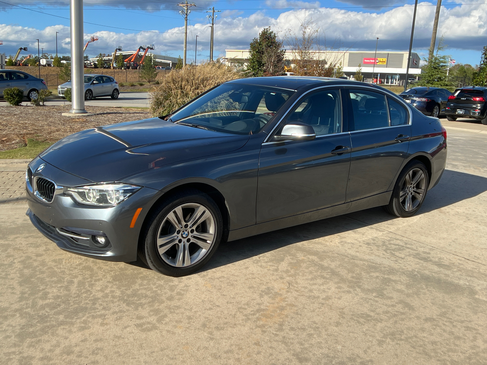 2018 BMW 3 Series 330i 1