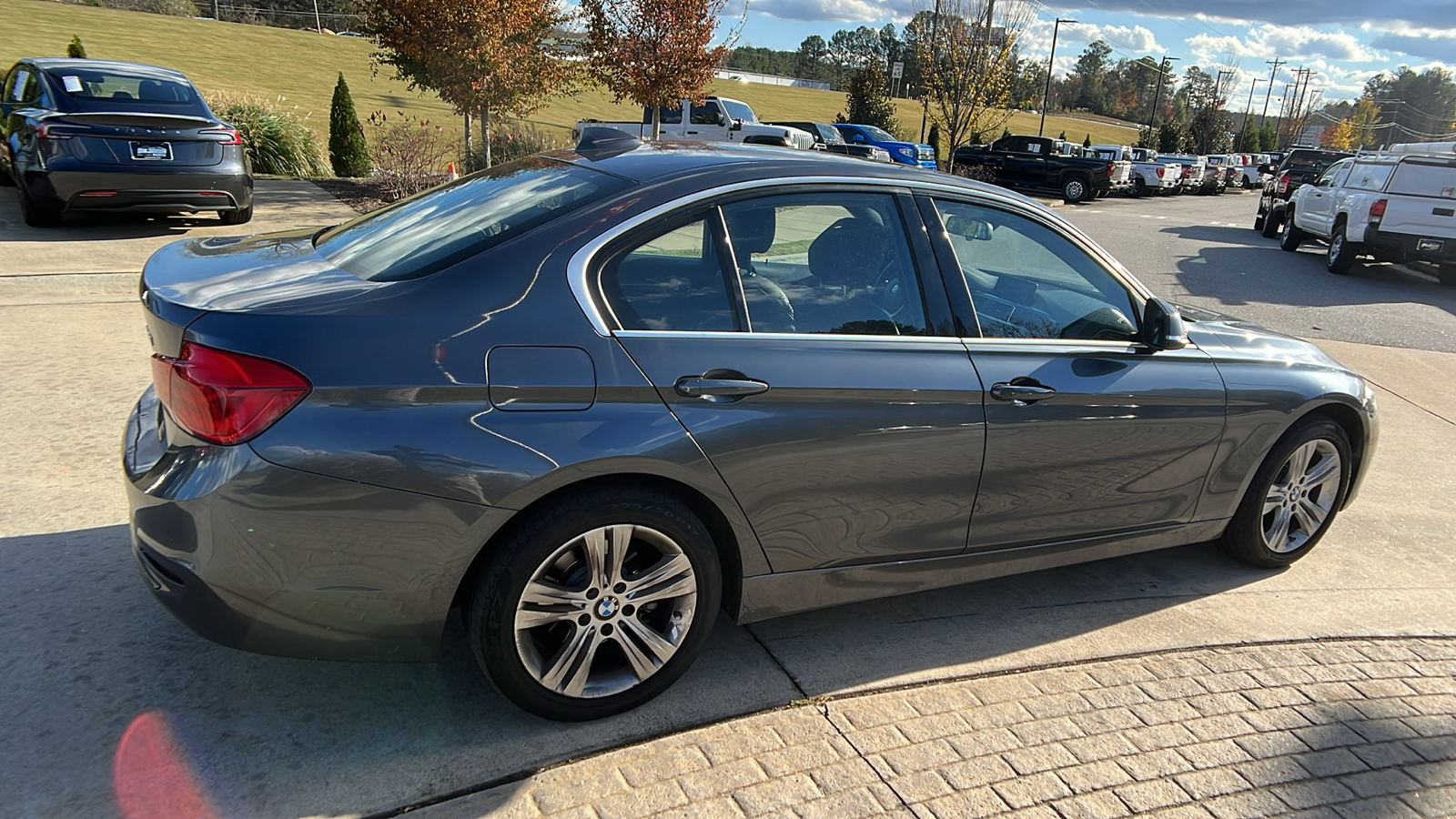 2018 BMW 3 Series 330i 5