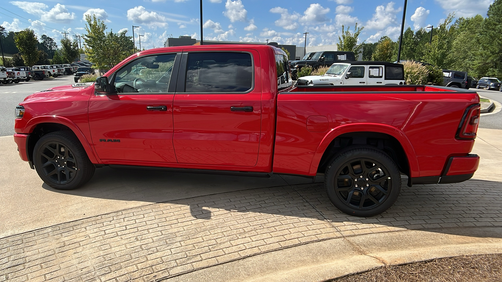 2025 Ram 1500 Laramie 8