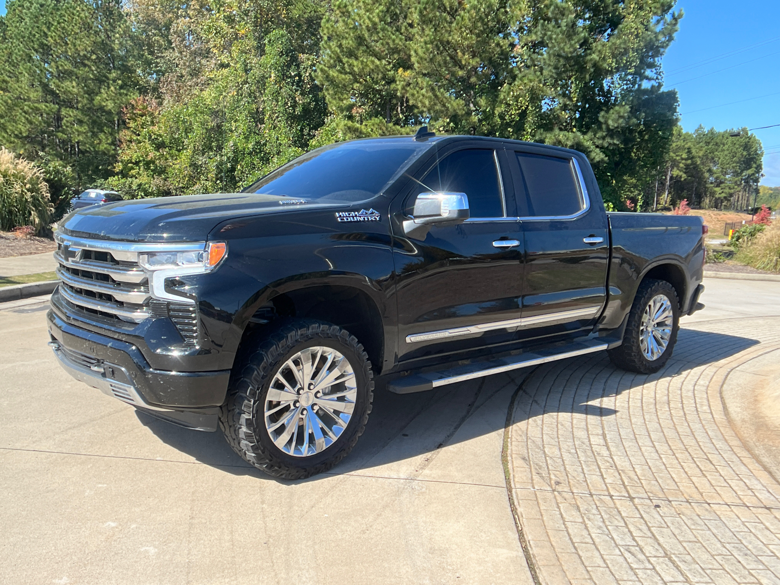 2023 Chevrolet Silverado 1500 High Country 1