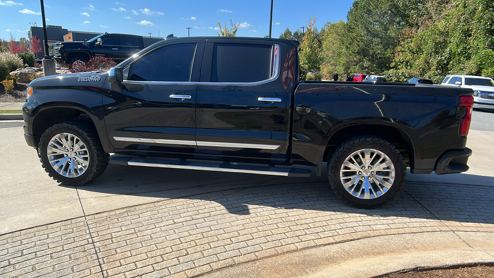 2023 Chevrolet Silverado 1500 High Country 8