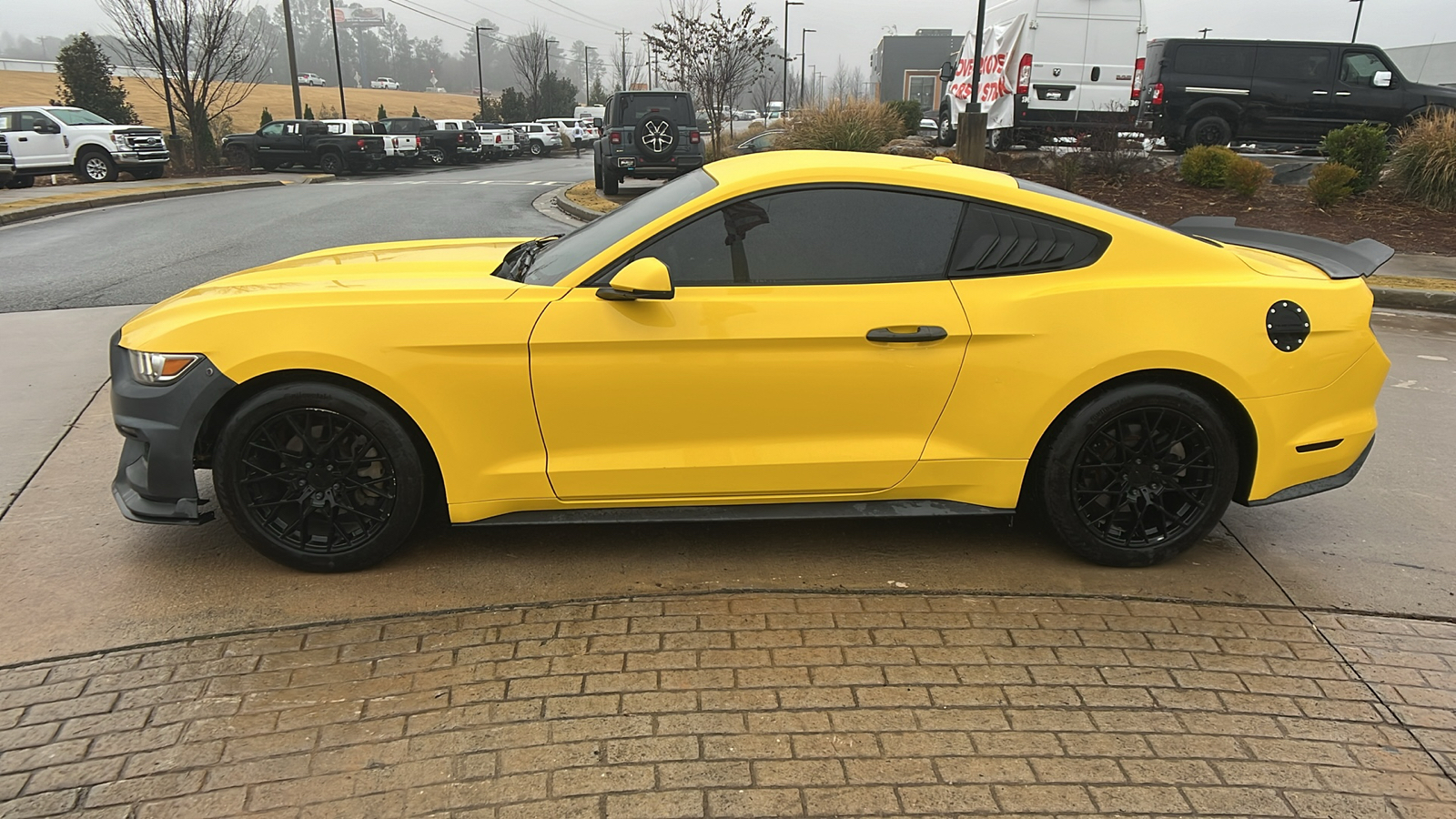 2016 Ford Mustang  8