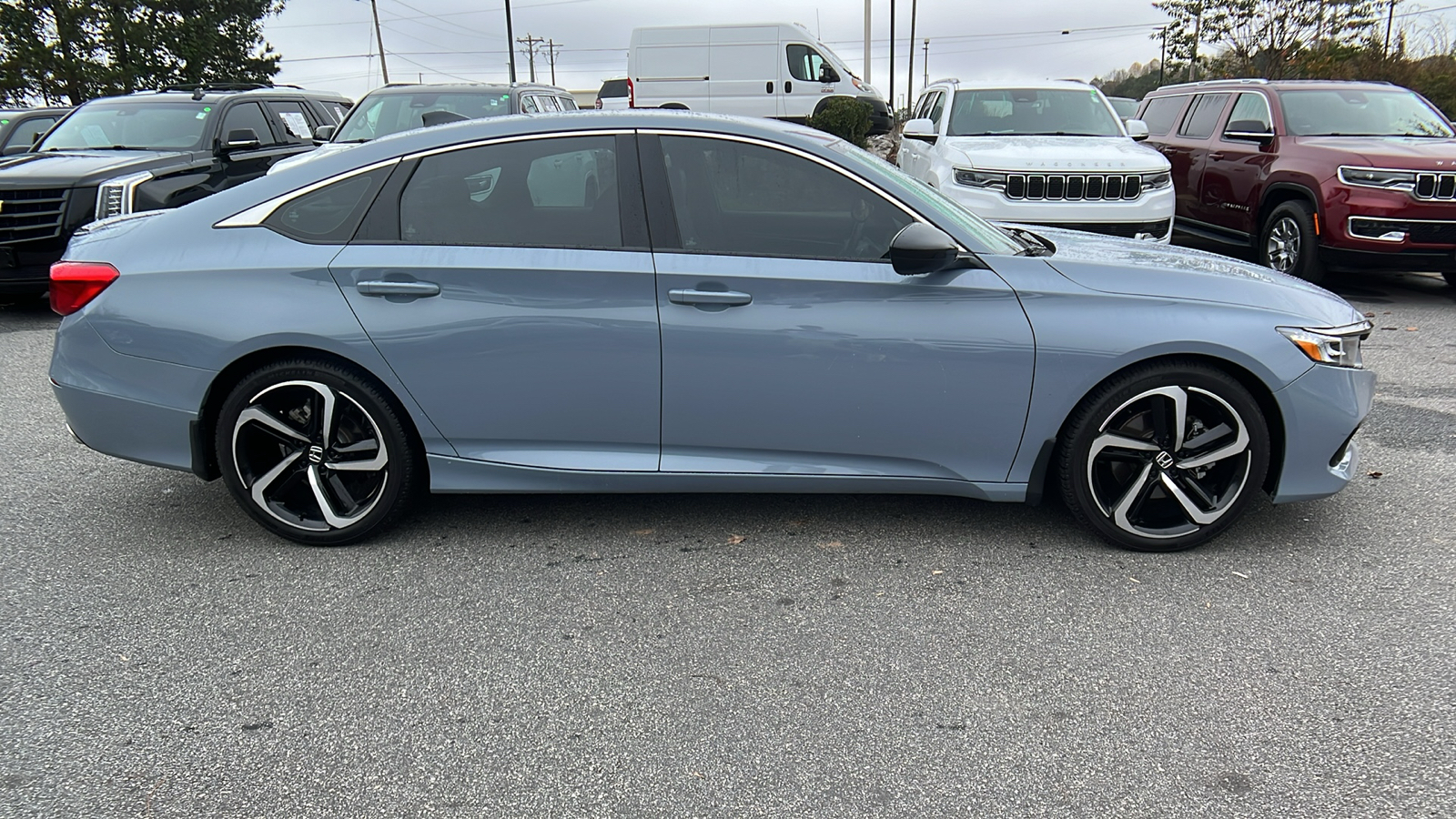 2022 Honda Accord Sedan Sport 4