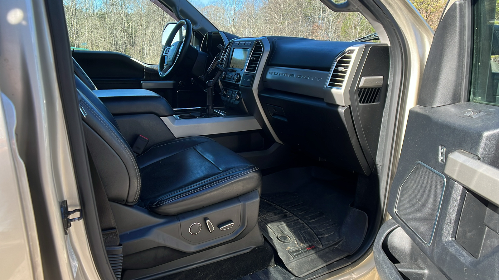 2017 Ford Super Duty F-350 SRW  14