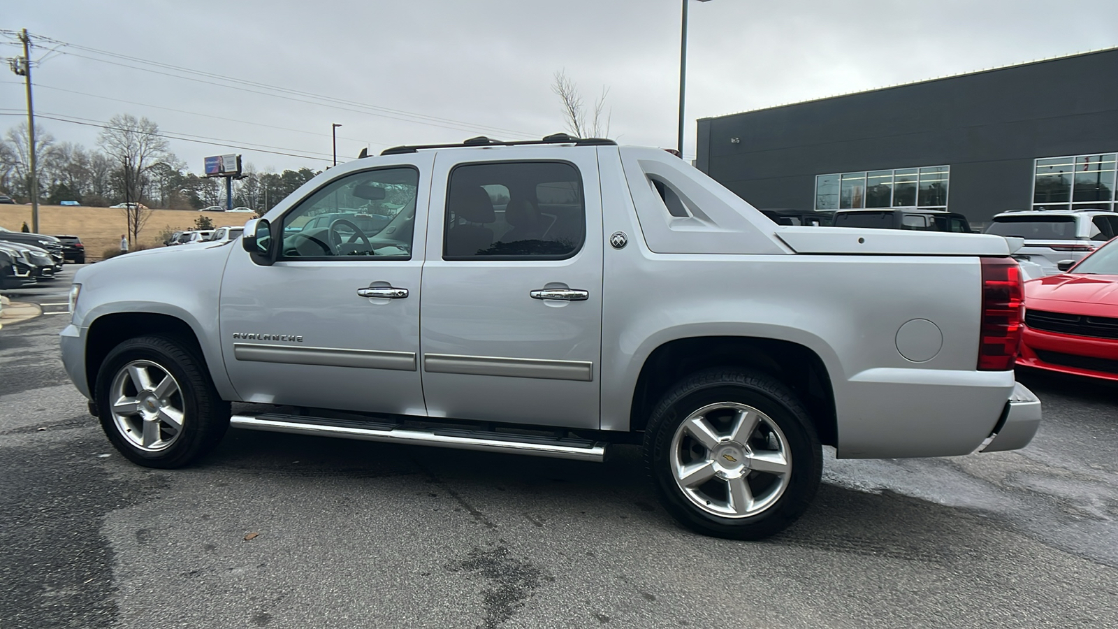 2013 Chevrolet Avalanche LT 8