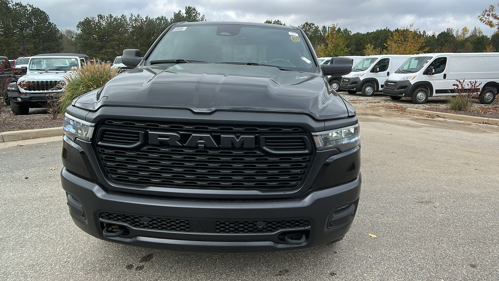 2025 Ram 1500 Warlock 2