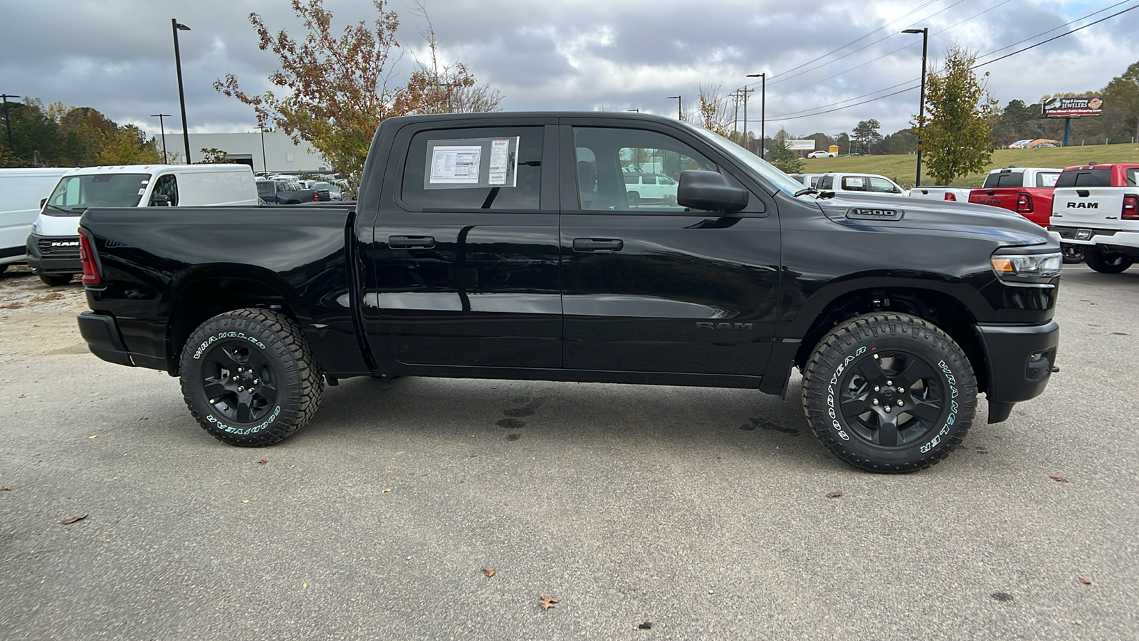 2025 Ram 1500 Warlock 4