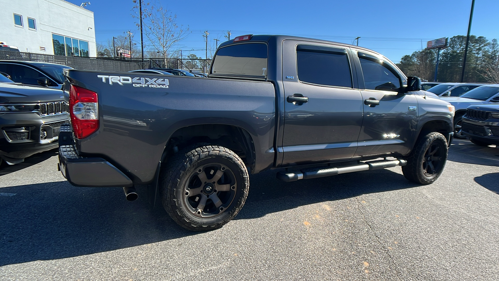 2017 Toyota Tundra 4WD SR5 5