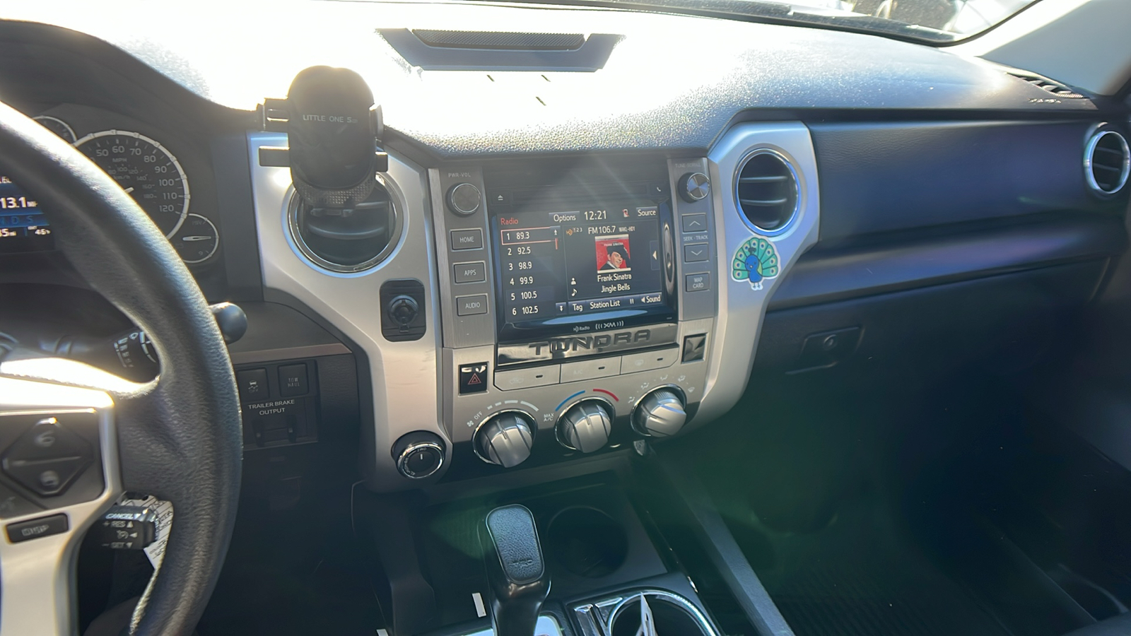 2017 Toyota Tundra 4WD SR5 24