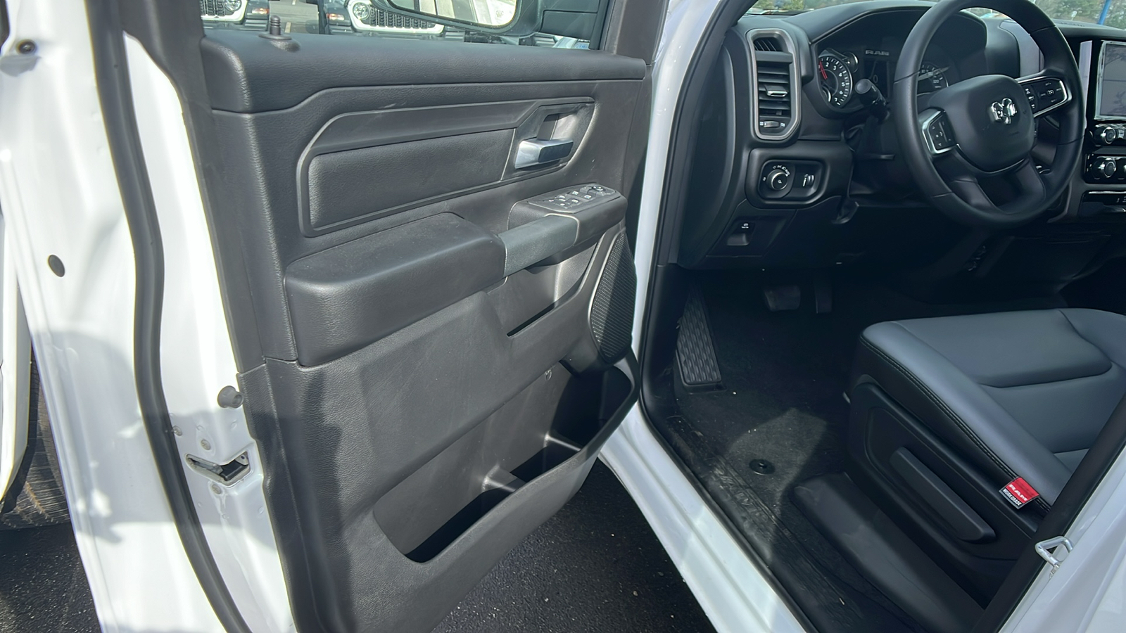 2025 Ram 1500 Tradesman 11