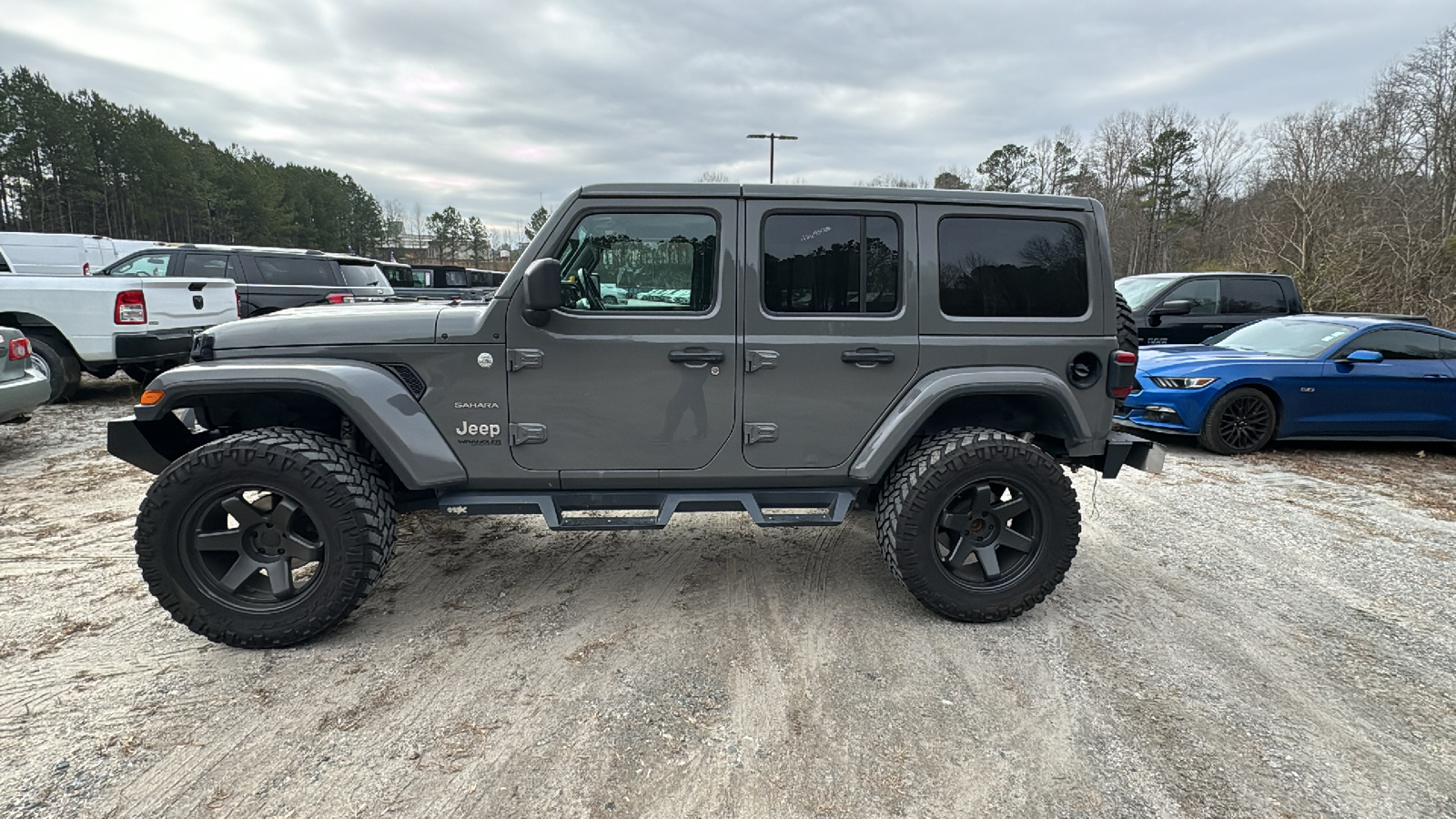 2019 Jeep Wrangler Unlimited Sahara 8