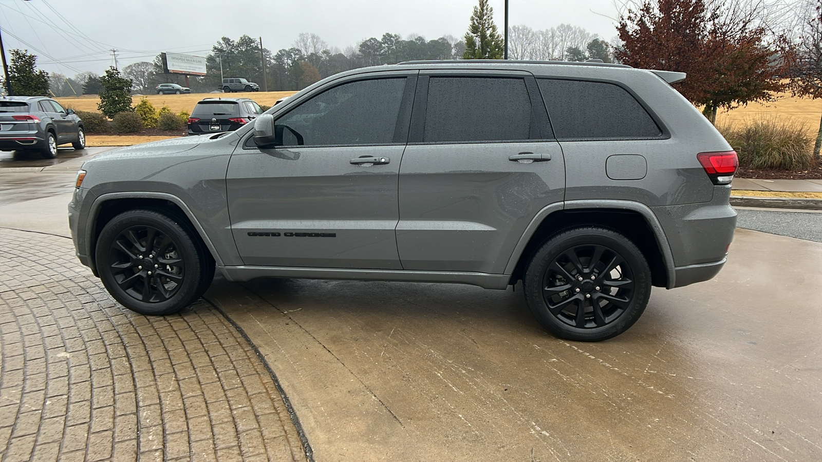 2021 Jeep Grand Cherokee Laredo X 8