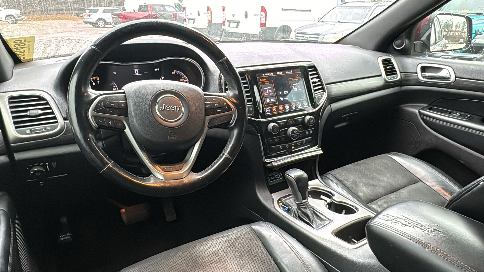 2019 Jeep Grand Cherokee Altitude 18