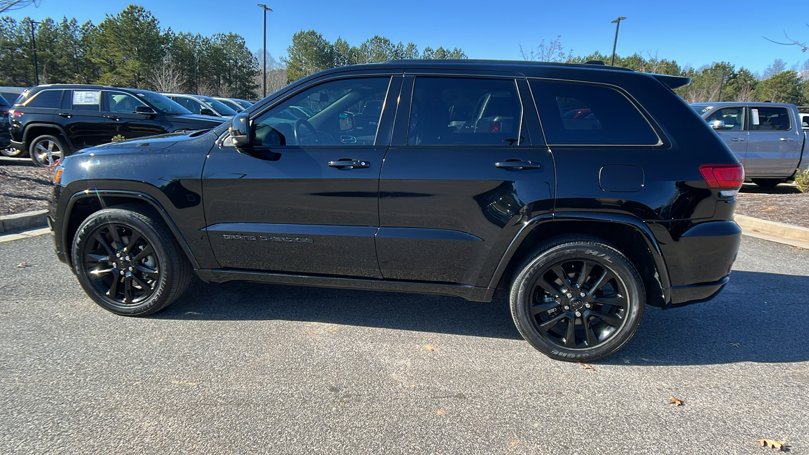 2021 Jeep Grand Cherokee Laredo X 8