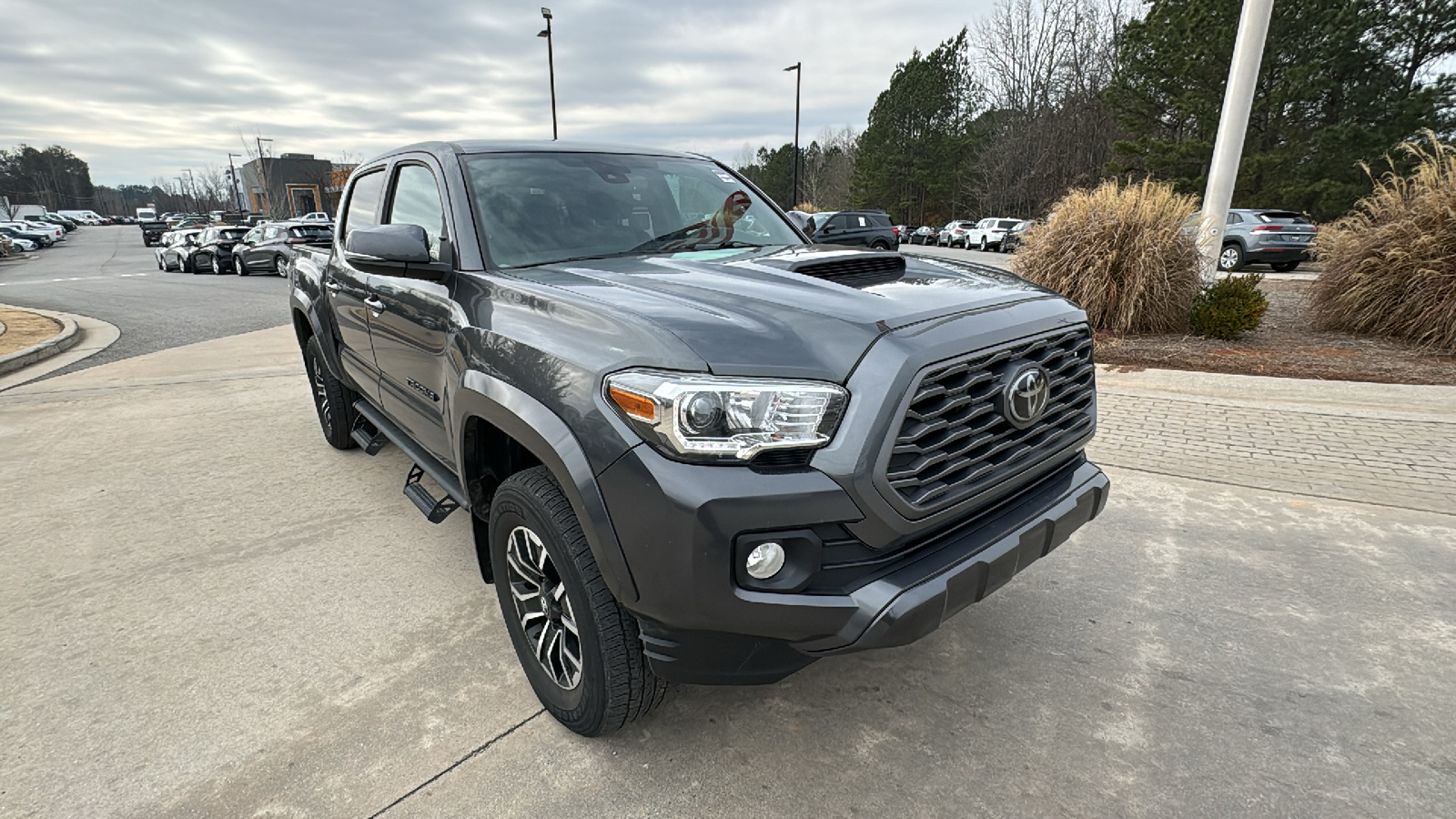 2022 Toyota Tacoma 4WD  3