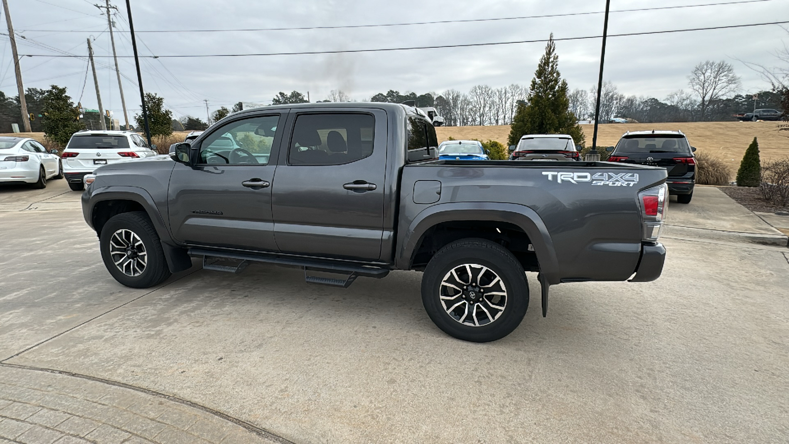 2022 Toyota Tacoma 4WD  8