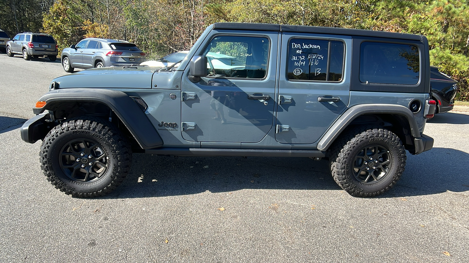 2024 Jeep Wrangler Willys 8