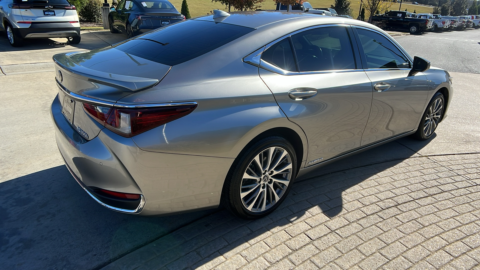 2021 Lexus ES ES 300h 5