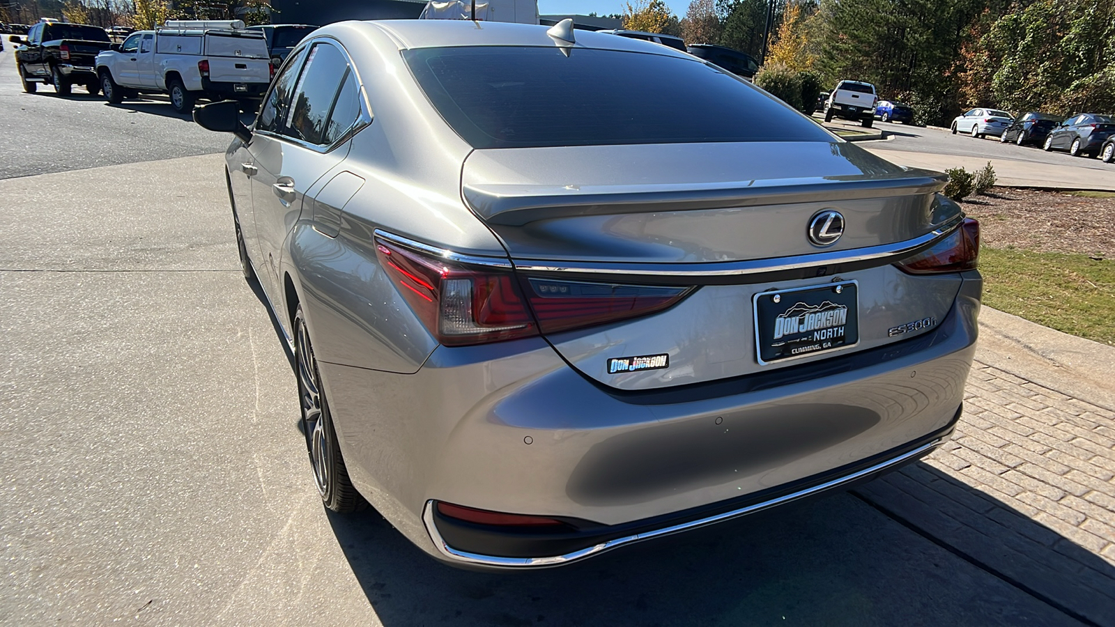 2021 Lexus ES ES 300h 7