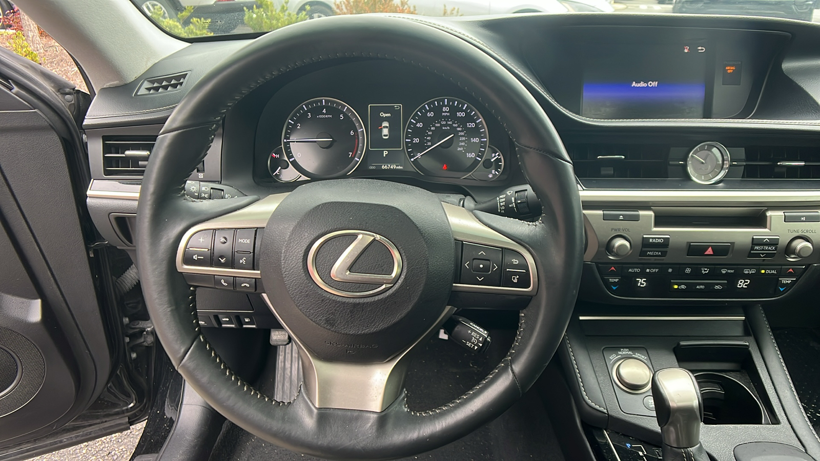 2016 Lexus ES 350  21