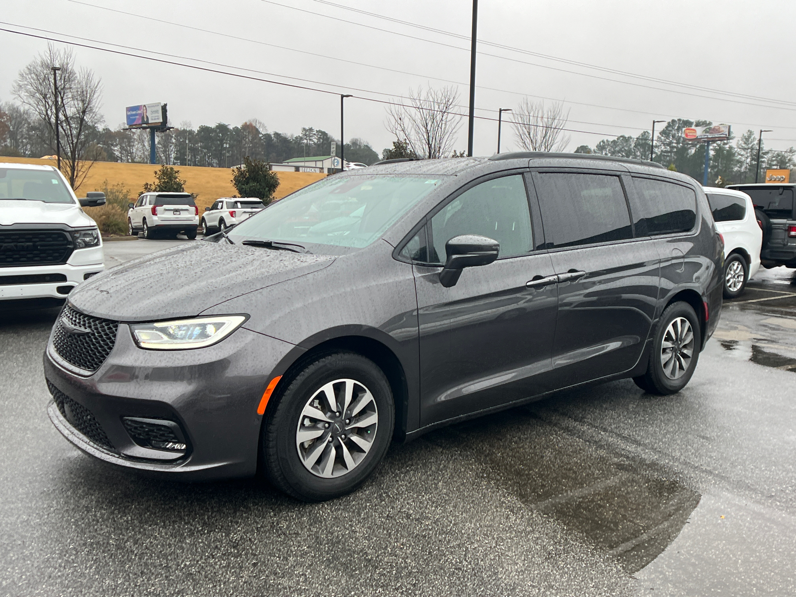 2021 Chrysler Pacifica Touring L 1