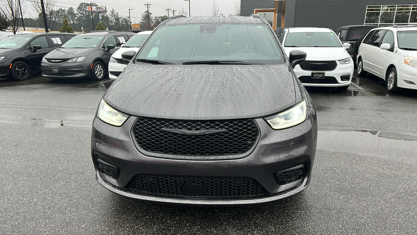 2021 Chrysler Pacifica Touring L 2