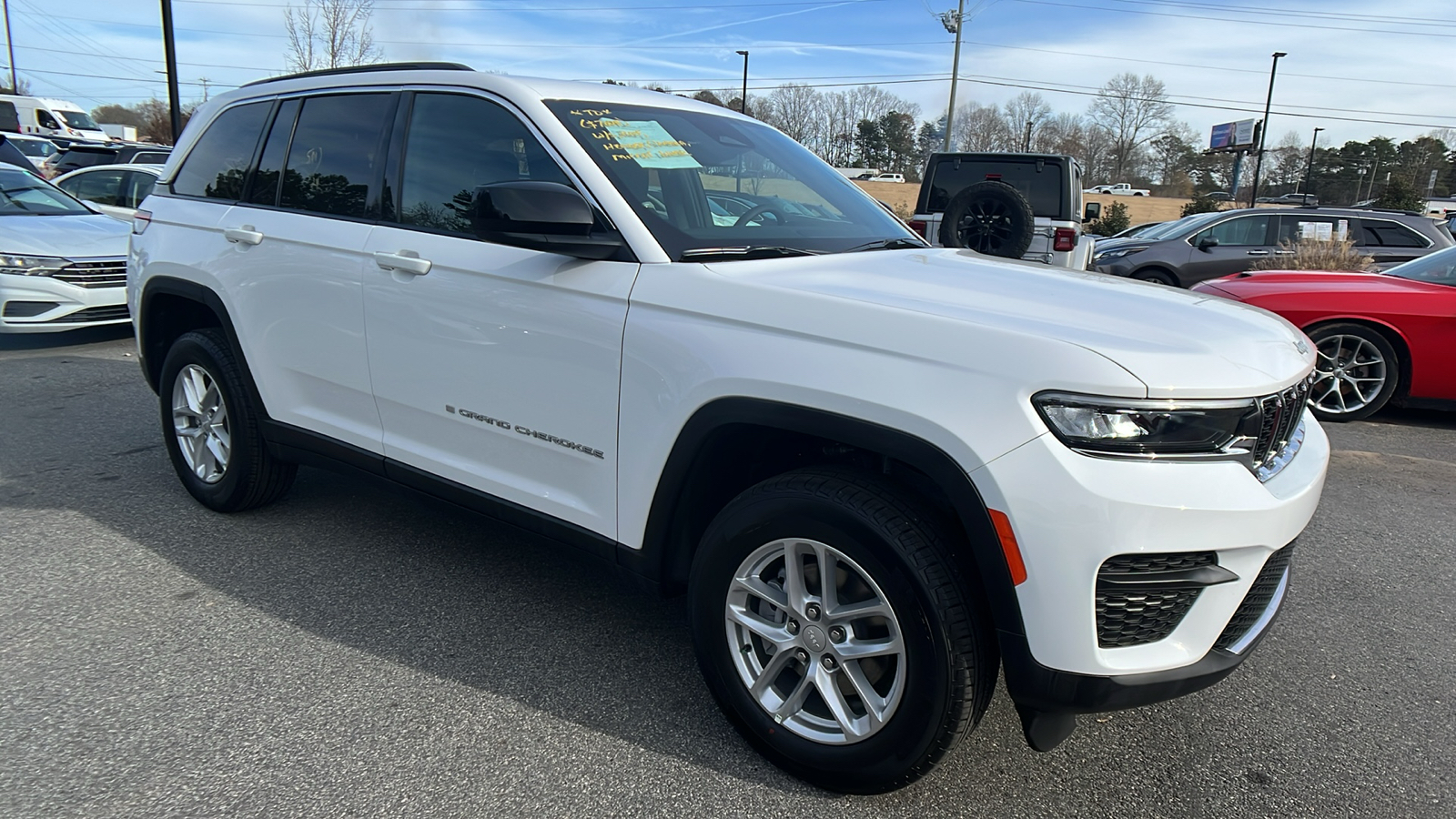 2024 Jeep Grand Cherokee Laredo X 3