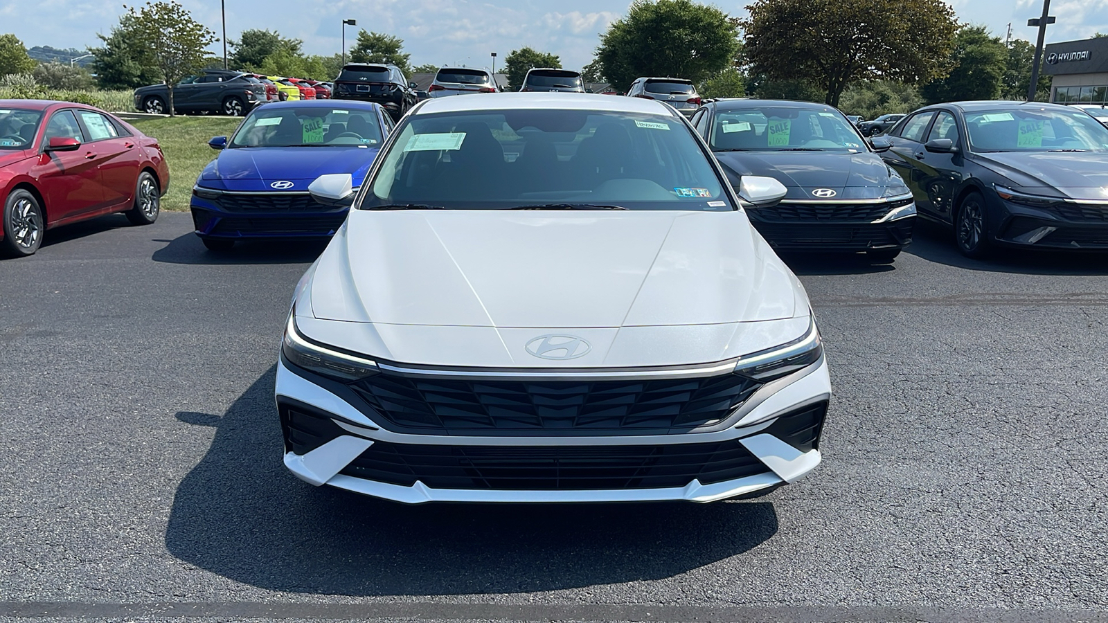 2024 Hyundai Elantra SE 2