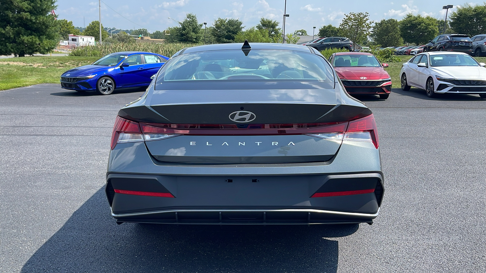 2024 Hyundai Elantra SE 5