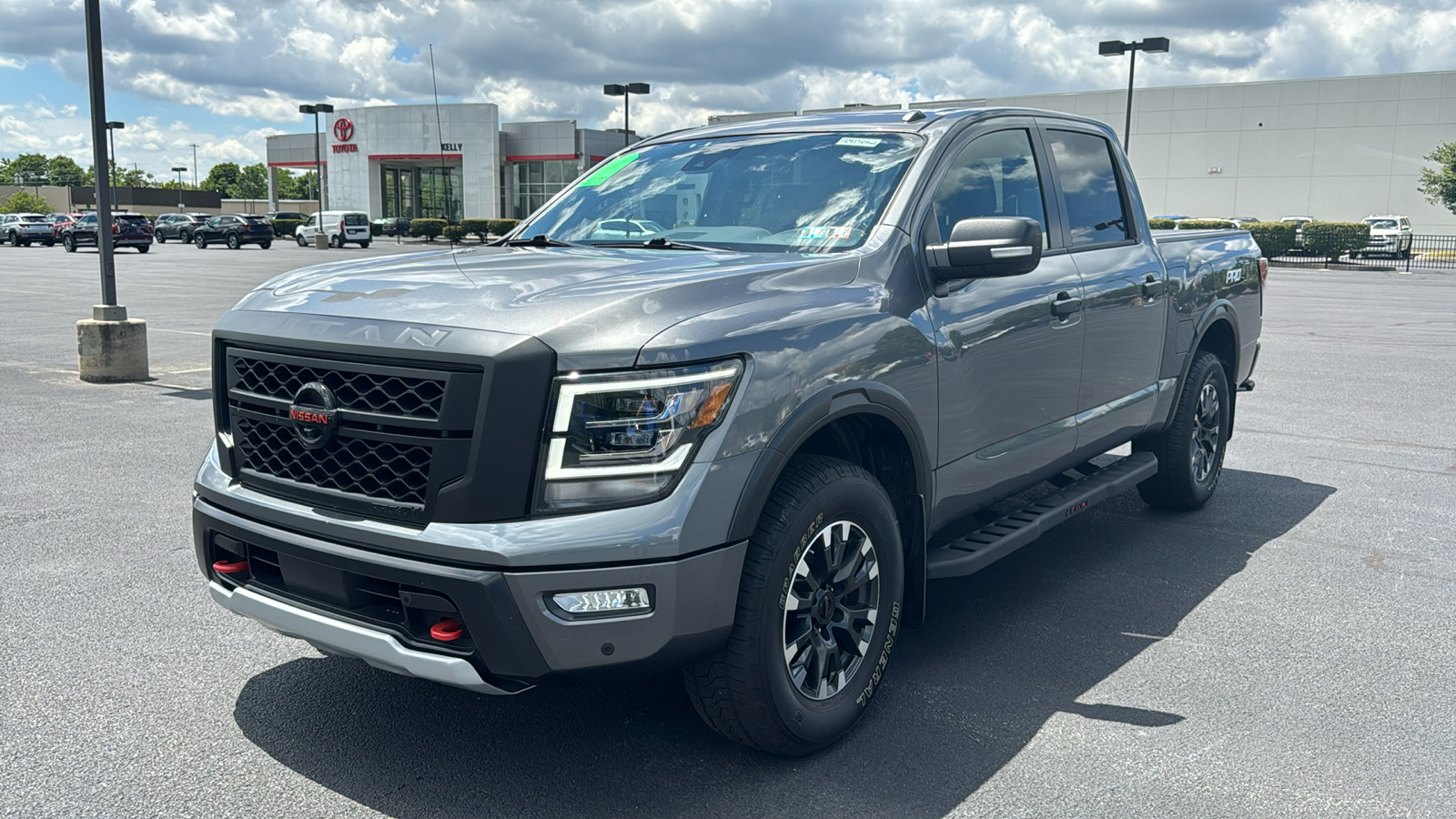 2021 Nissan Titan PRO-4X 1