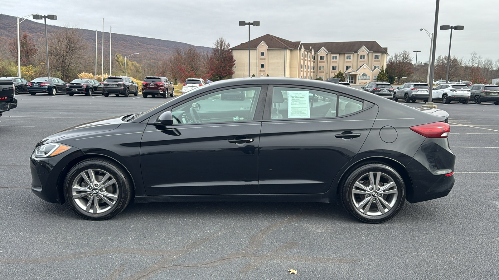 2017 Hyundai Elantra SE 11