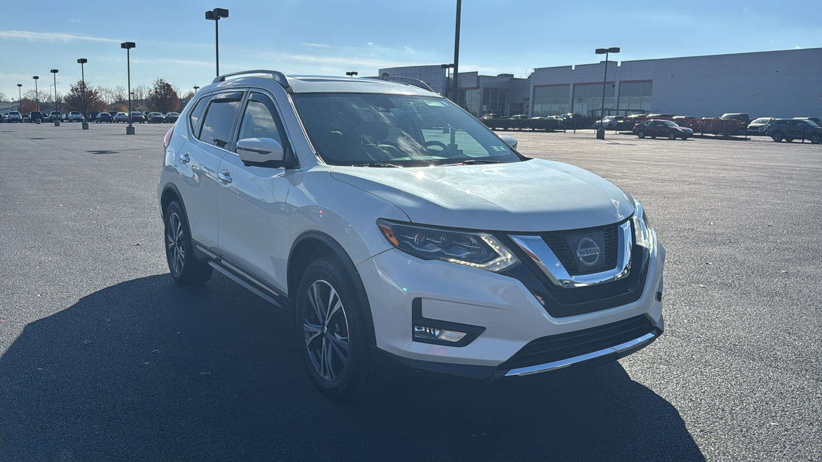 2017 Nissan Rogue SL 3