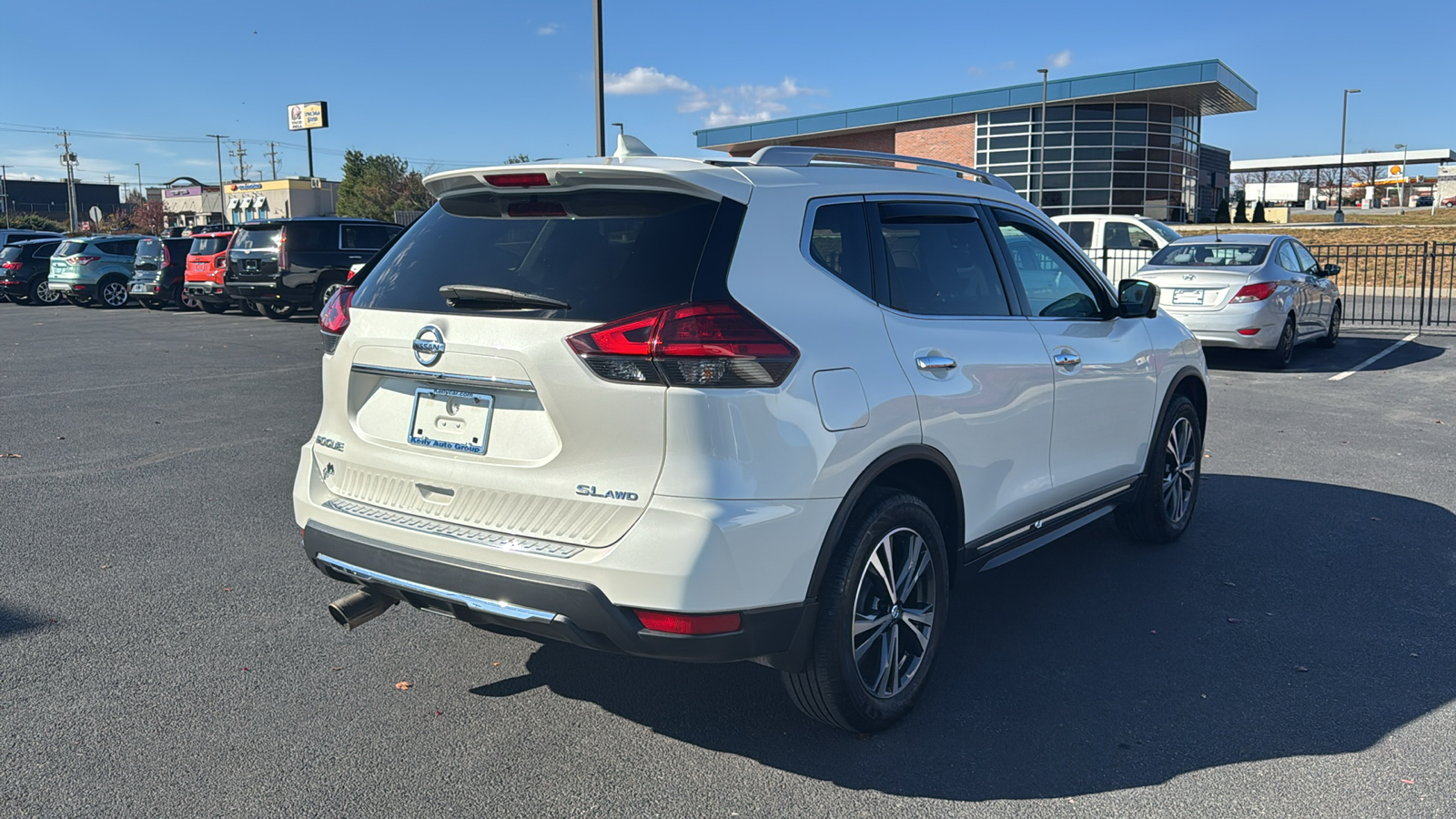 2017 Nissan Rogue SL 6