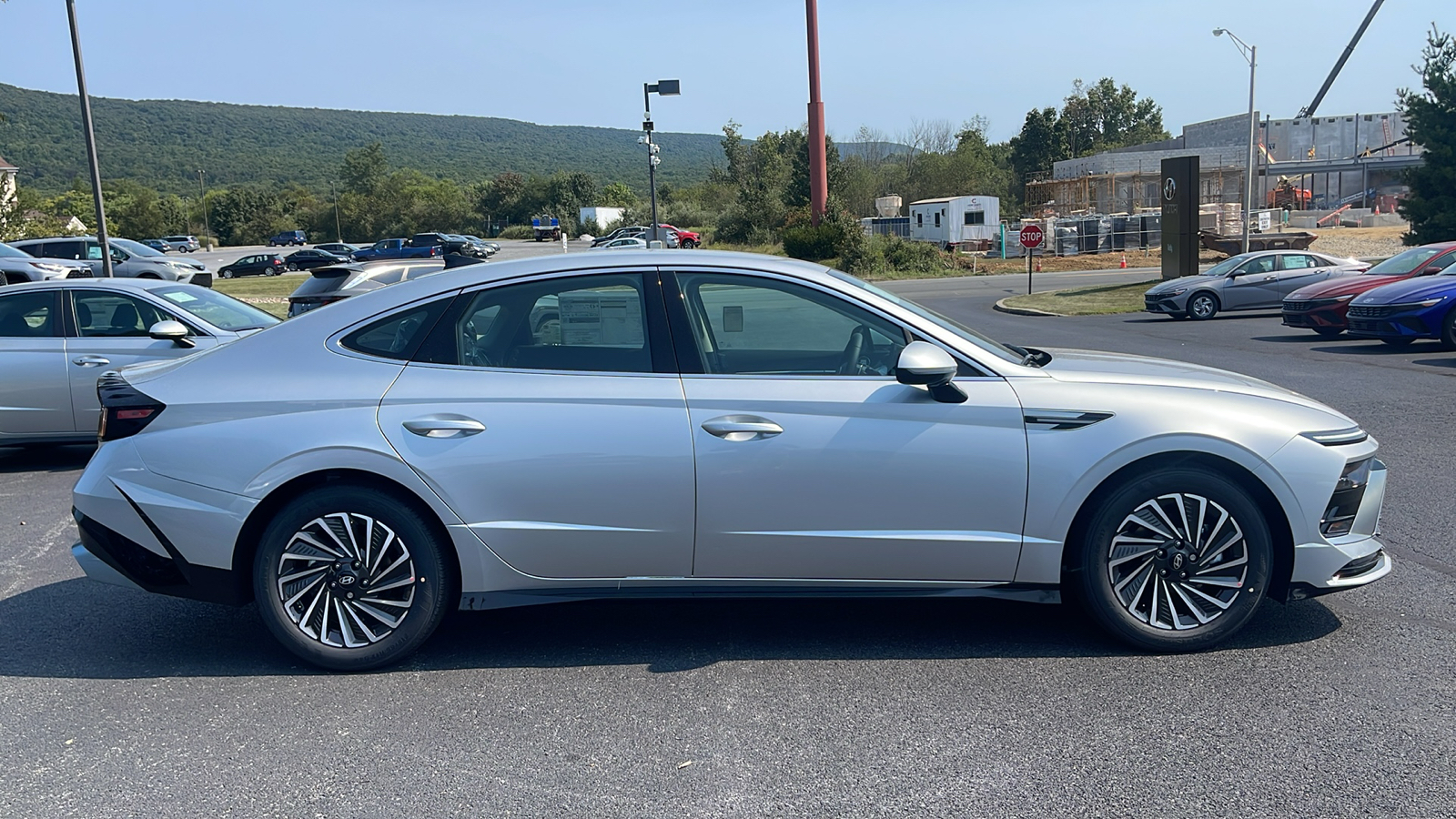 2025 Hyundai Sonata Hybrid SEL 3