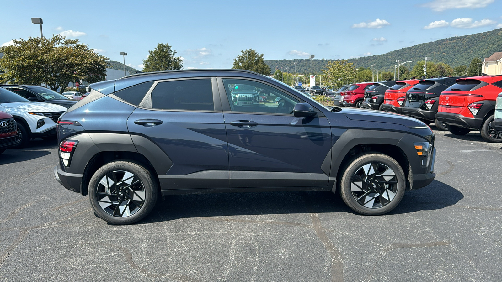 2025 Hyundai Kona SEL 3