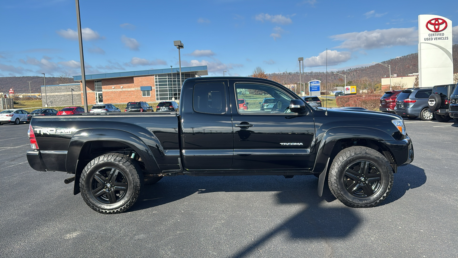 2015 Toyota Tacoma Base 4