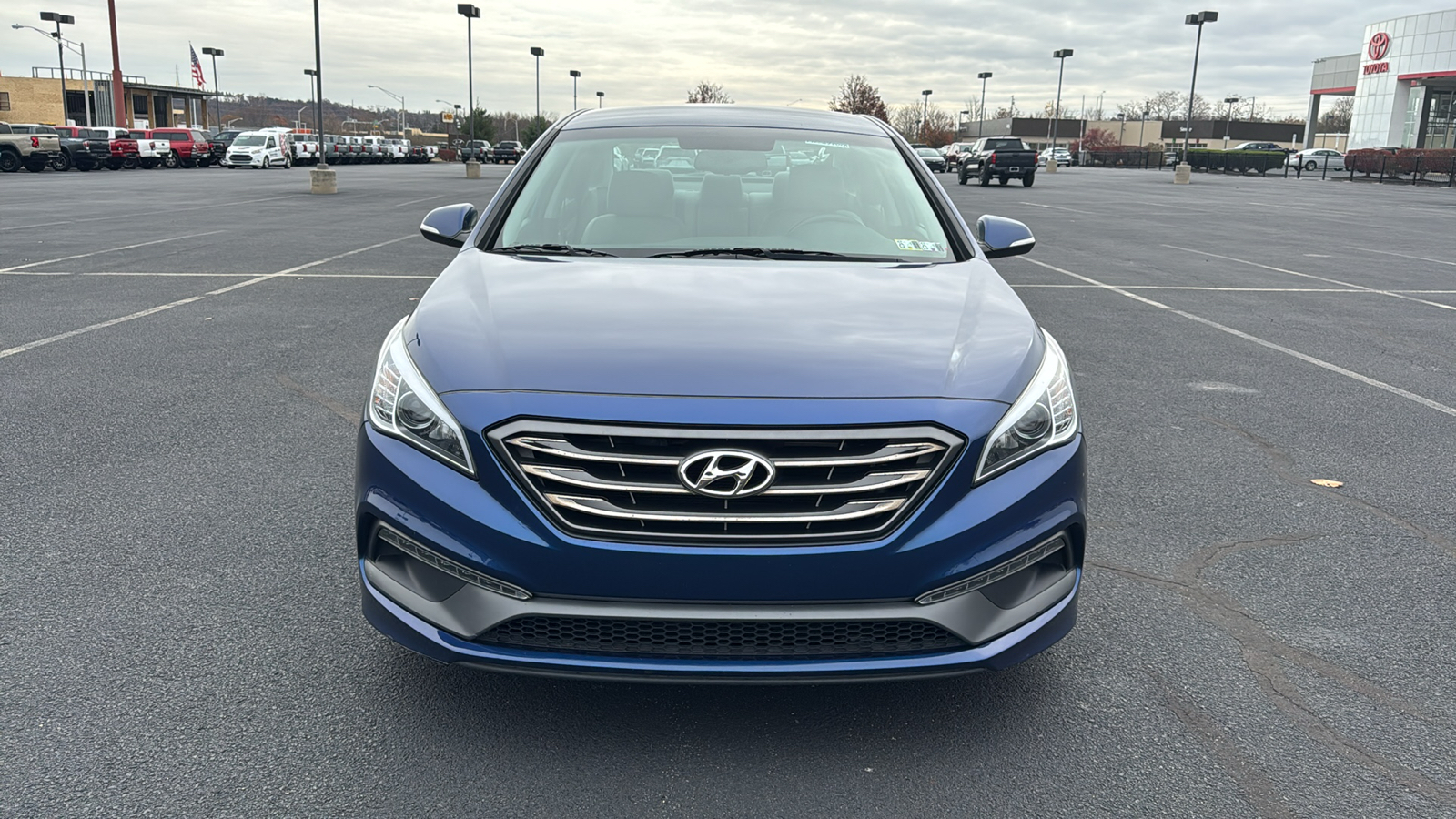 2016 Hyundai Sonata Base 2