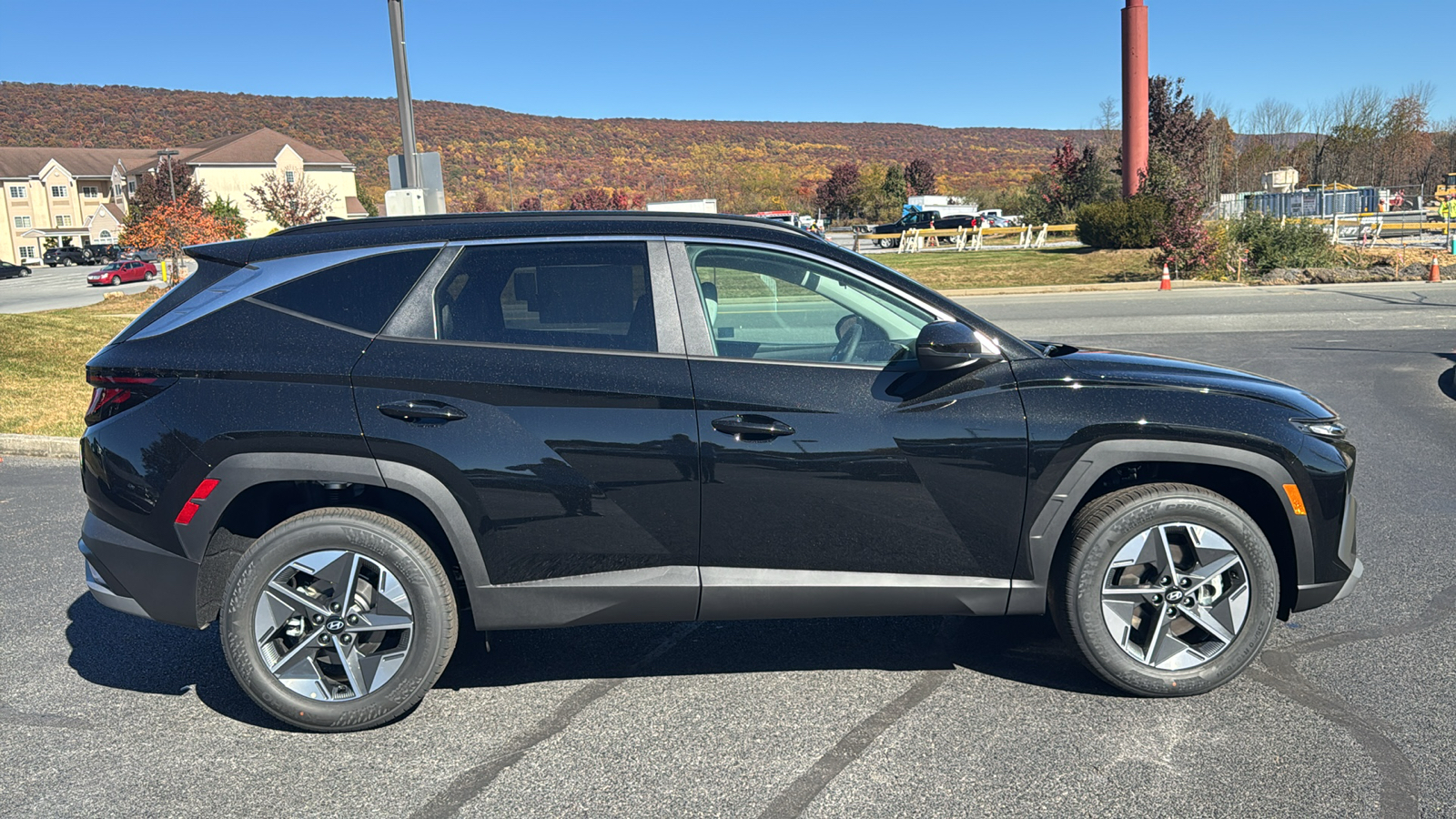 2025 Hyundai Tucson SEL 3