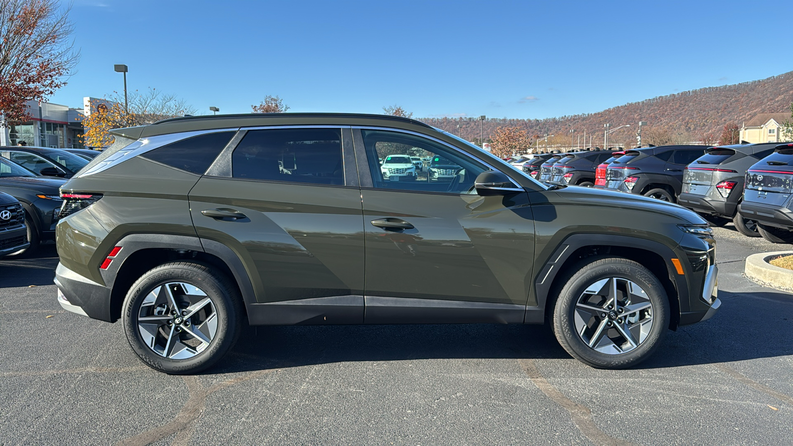 2025 Hyundai Tucson SEL 3