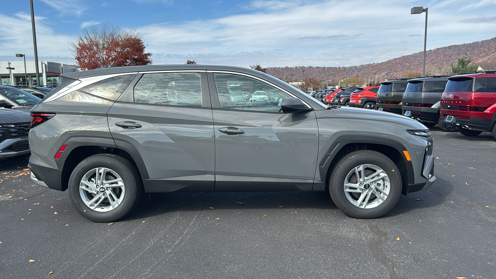 2025 Hyundai Tucson SE 3