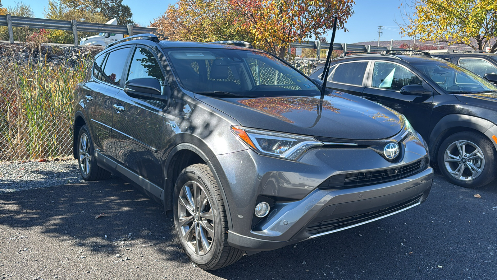 2018 Toyota RAV4 Hybrid Limited 3